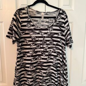 LuLaRoe Perfect T – Disney Nightmare Before Christmas – Size Medium – Rare Print